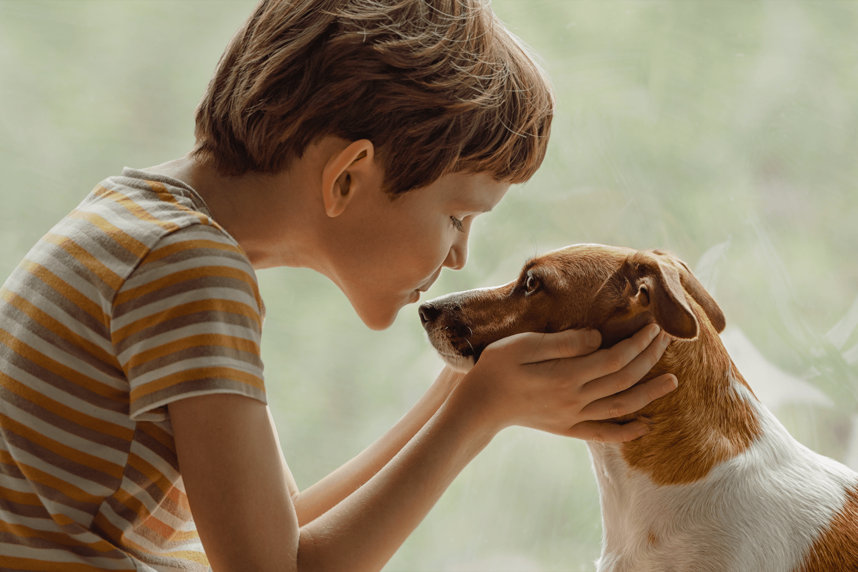 Les bienfaits d’adopter un animal de compagnie pour les enfants